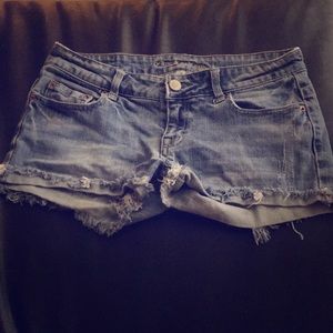 American Eagle jean shorts for @csmuda